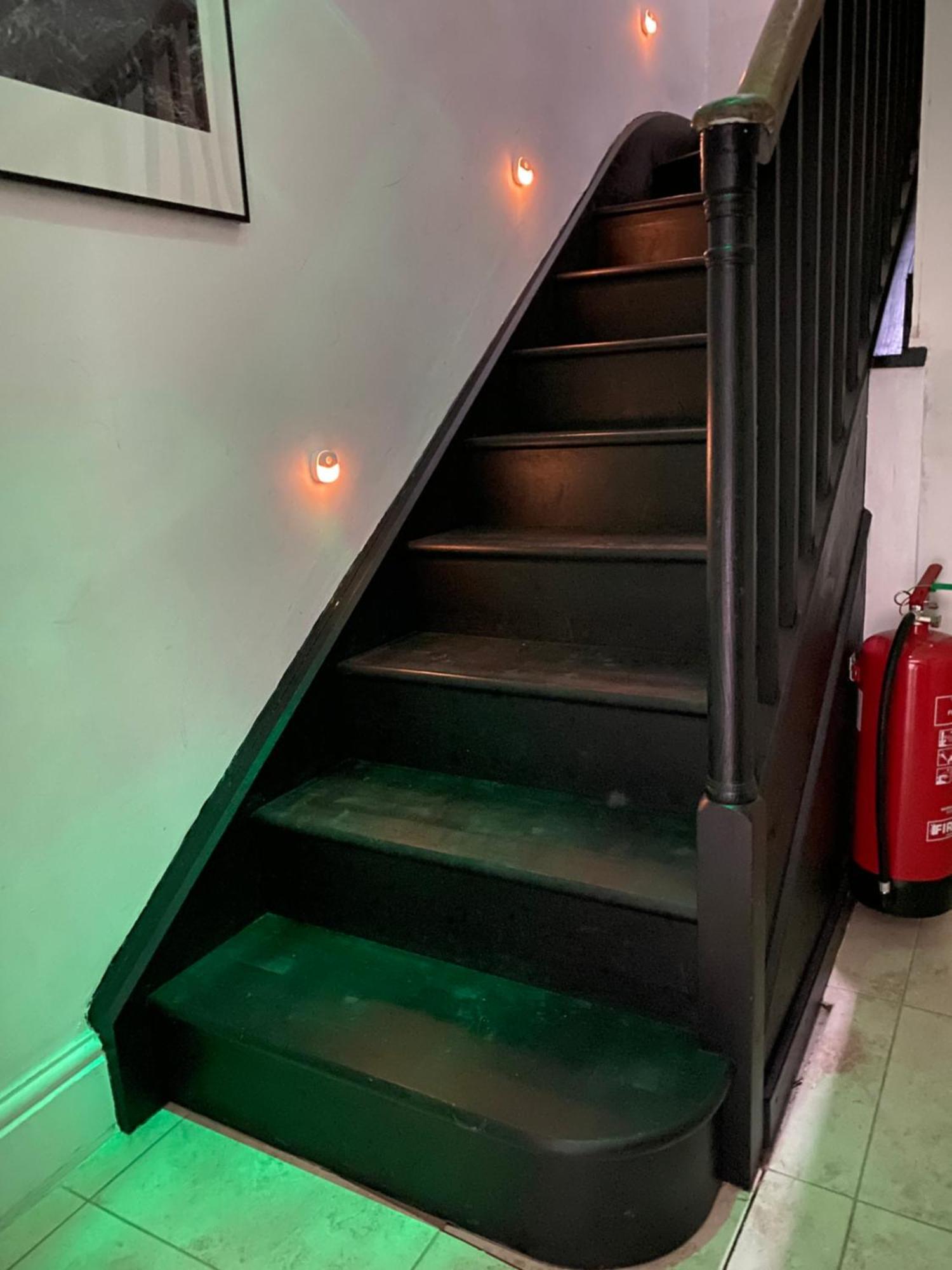 The Attic Apartment, Quay Street Studios كارديغين المظهر الخارجي الصورة