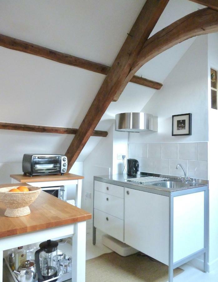 The Attic Apartment, Quay Street Studios كارديغين المظهر الخارجي الصورة