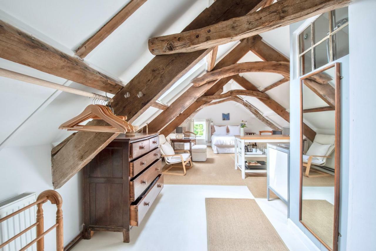 The Attic Apartment, Quay Street Studios كارديغين المظهر الخارجي الصورة