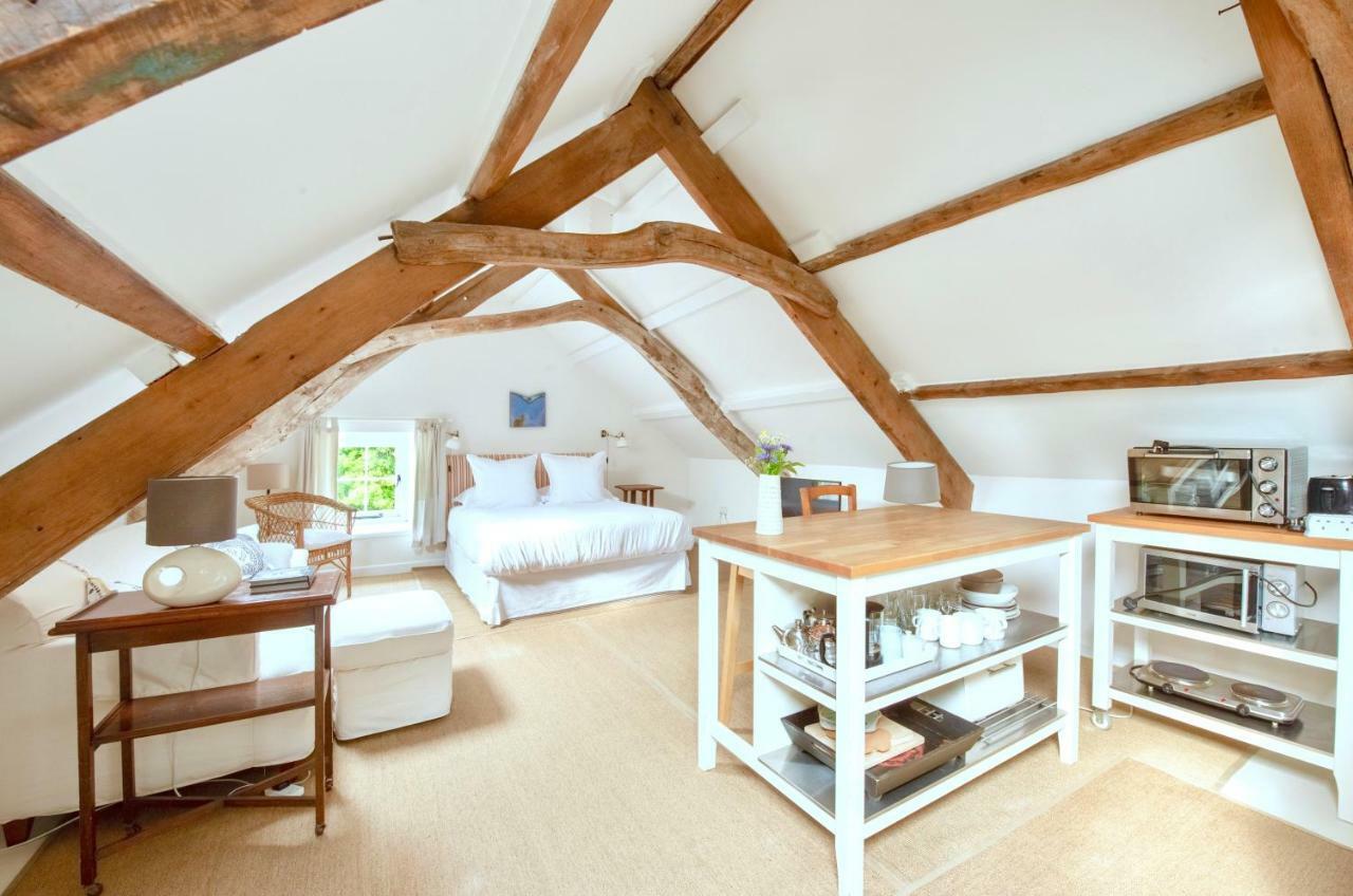 The Attic Apartment, Quay Street Studios كارديغين المظهر الخارجي الصورة