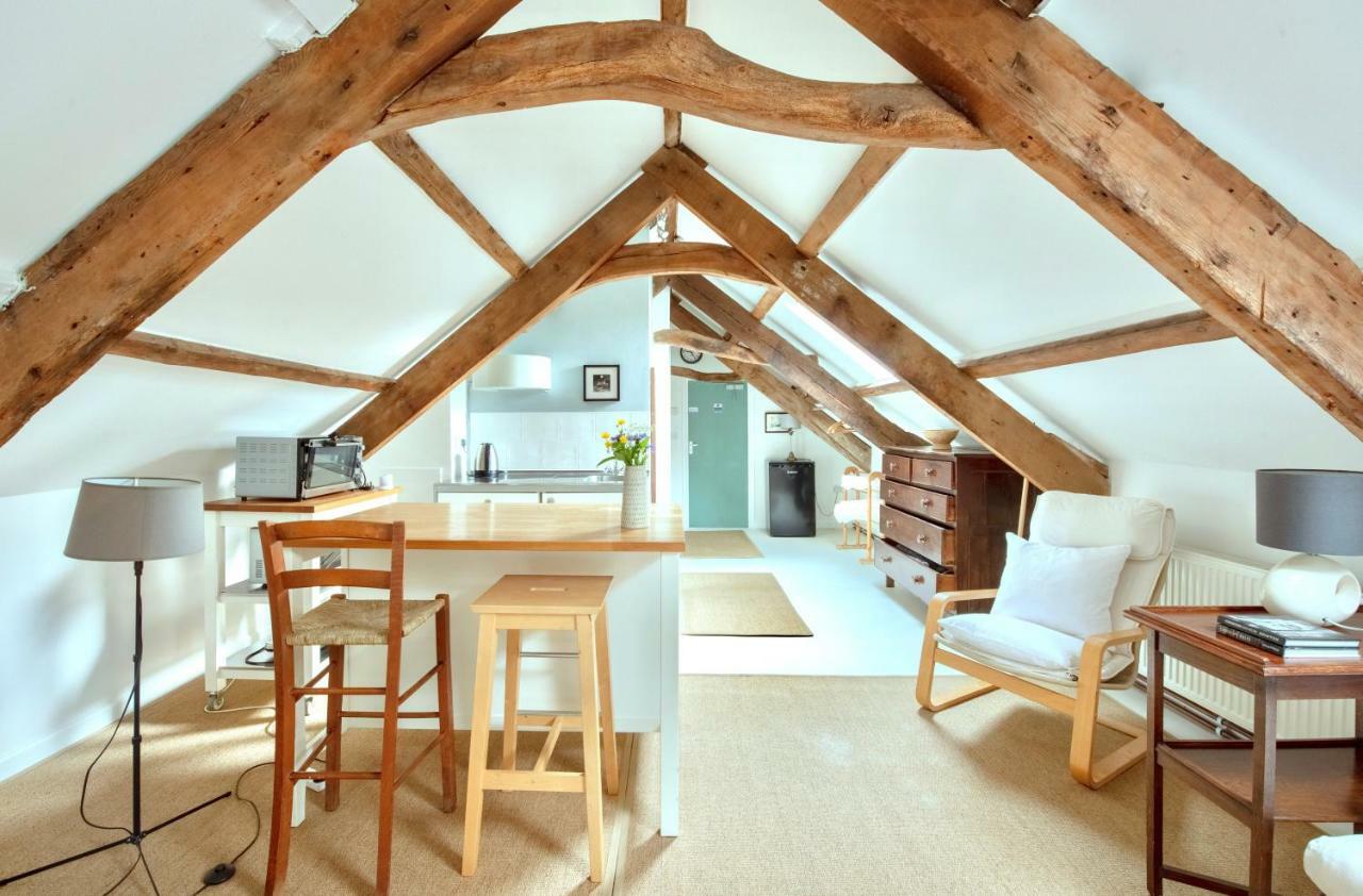 The Attic Apartment, Quay Street Studios كارديغين المظهر الخارجي الصورة